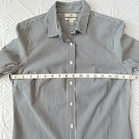 J. Crew Stretch Perfect Button Down Stripe Shirt Size TM - Picture 6 of 9